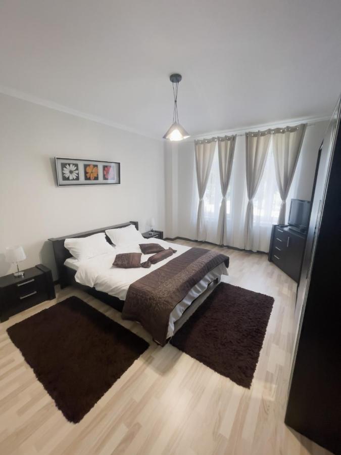 Enjoy Apartments - Spacious Retreat In Our Villa Cluj-Napoca Exterior photo