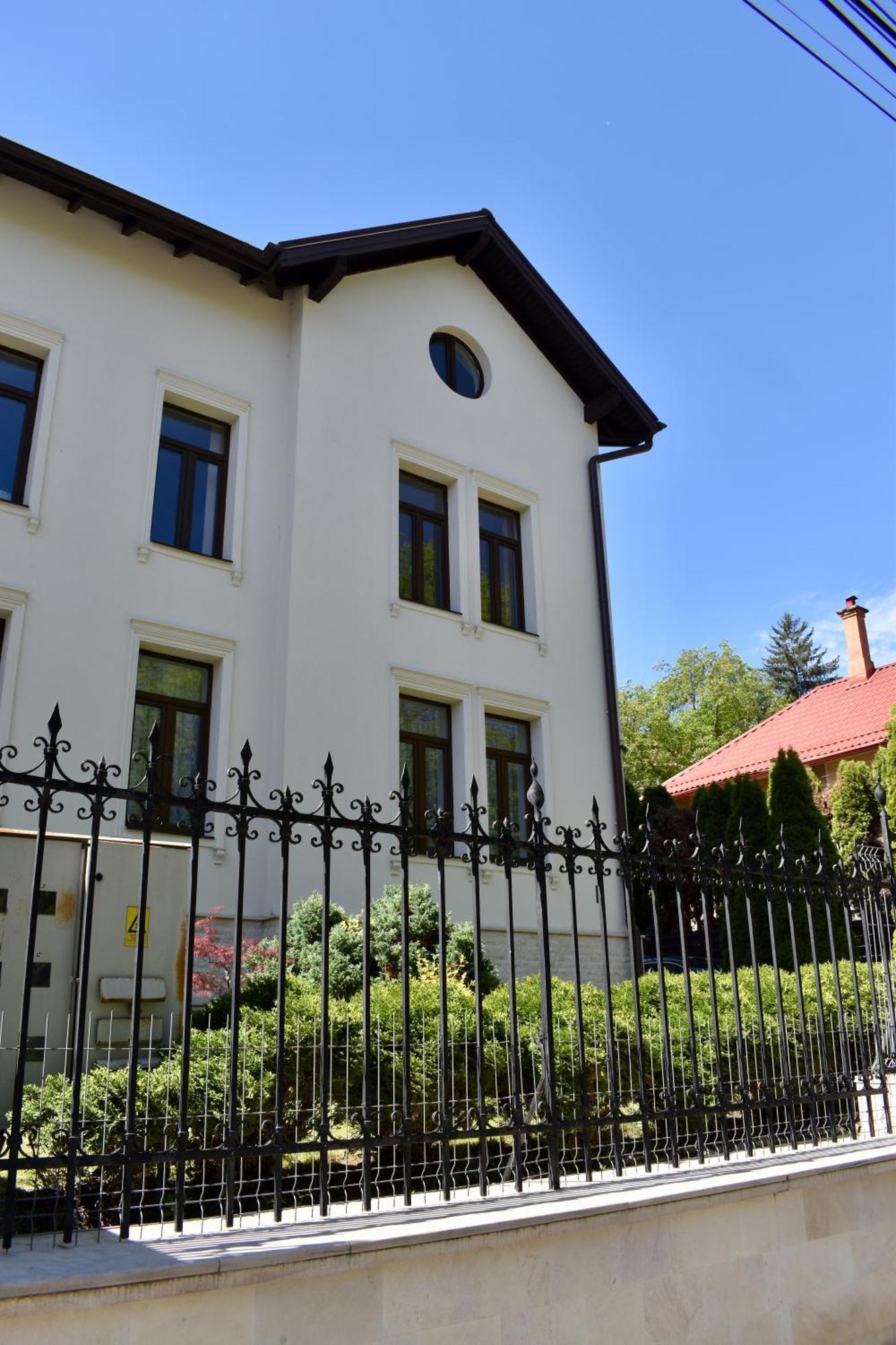Enjoy Apartments - Spacious Retreat In Our Villa Cluj-Napoca Exterior photo